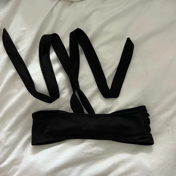 BUNDLE: Going out tops - Picture 7 of 7